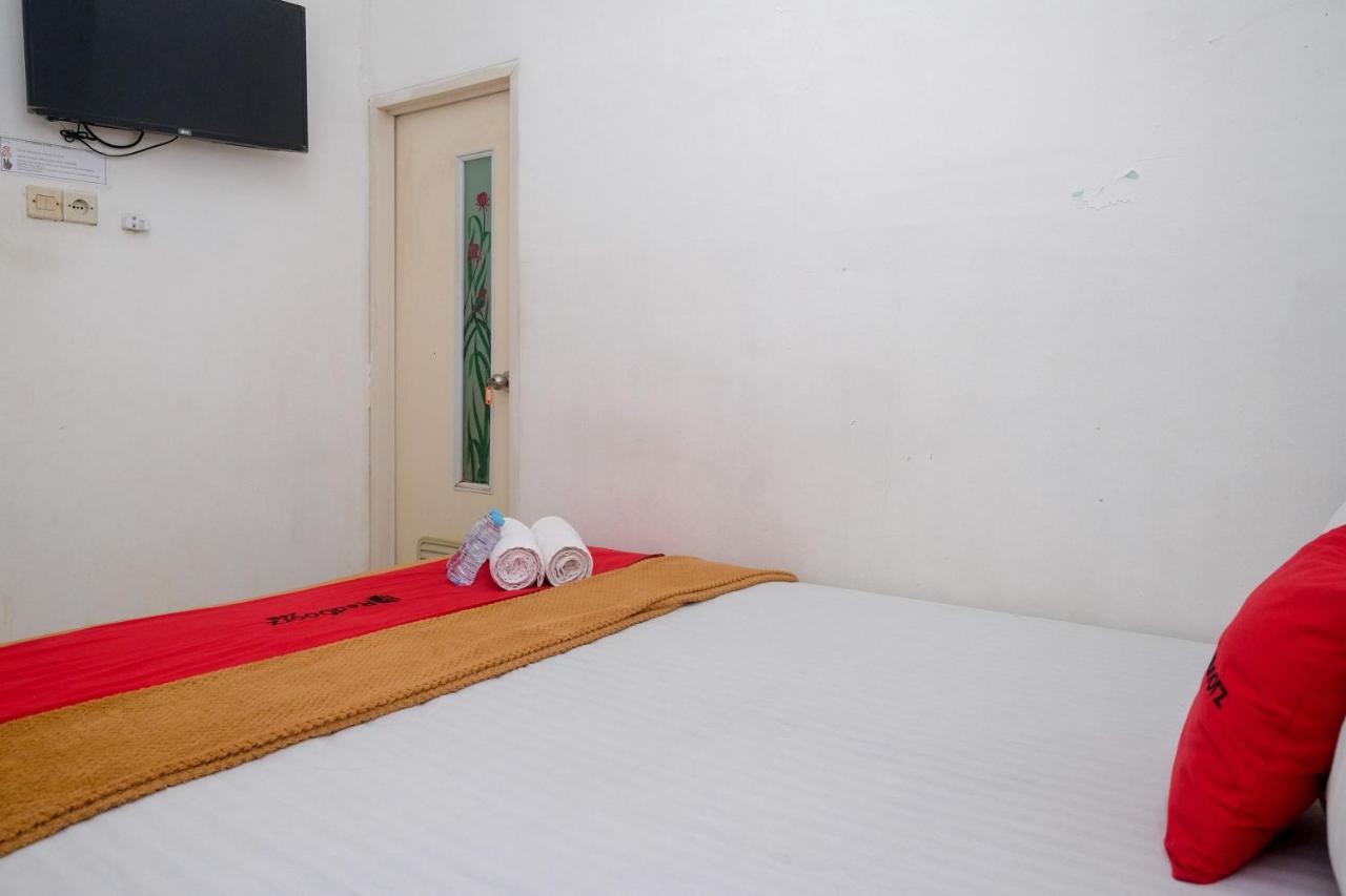 Reddoorz Near Politeknik Manado Hotell Eksteriør bilde