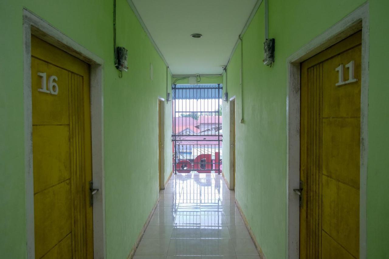 Reddoorz Near Politeknik Manado Hotell Eksteriør bilde