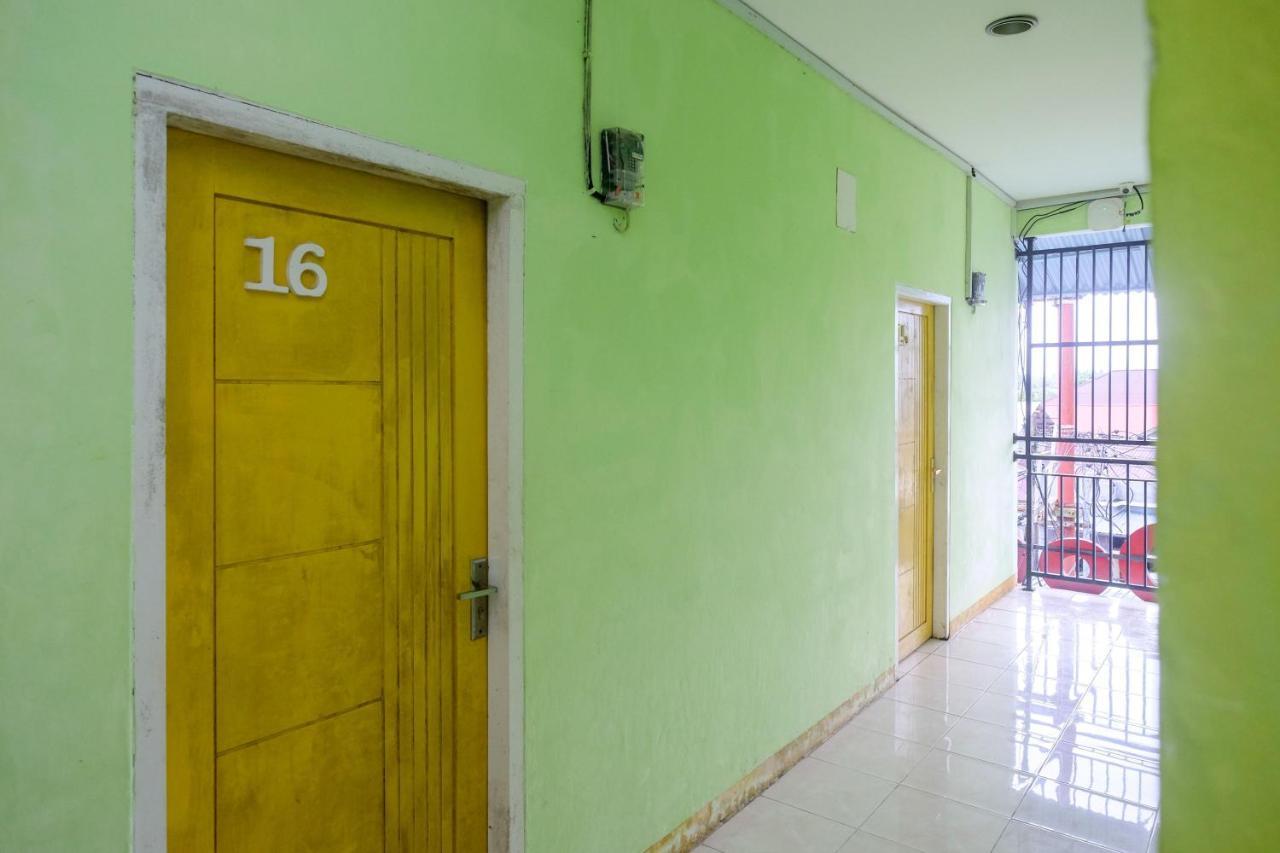 Reddoorz Near Politeknik Manado Hotell Eksteriør bilde