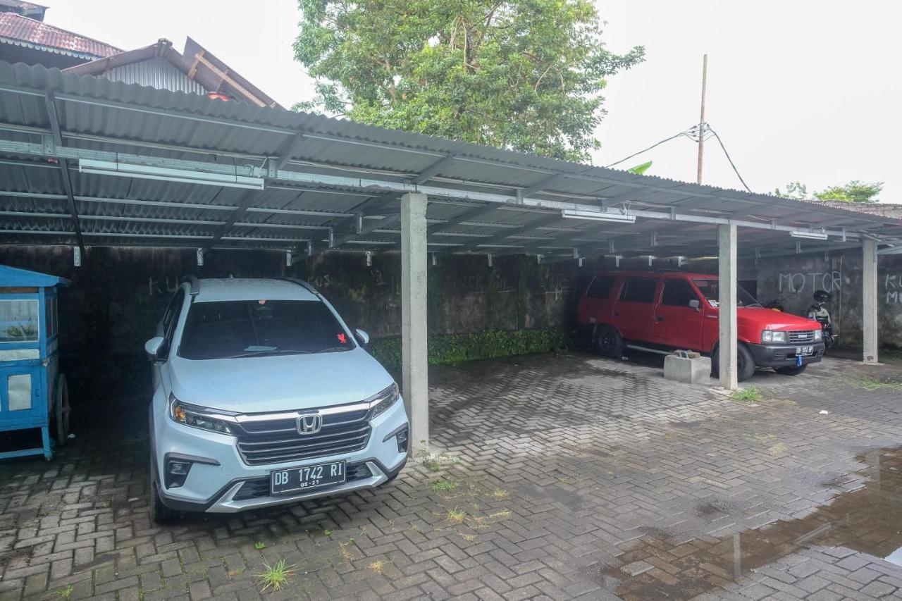 Reddoorz Near Politeknik Manado Hotell Eksteriør bilde